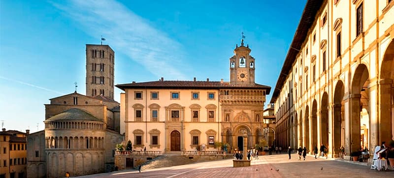 Arezzo Car Hire from 3 day 100 Lowest Price Guaranteed